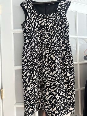 Calvin Klein Black and White Abstract Print Midi A-line sleeveless Dress, sz 12